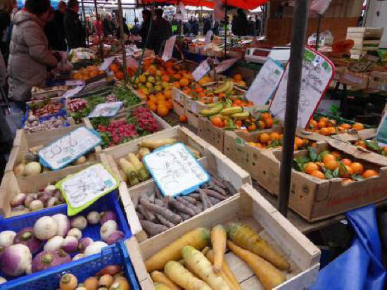 Amboise fruit and vegetable stall at their market