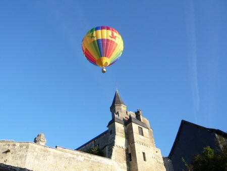 Balloon over Chateau in Le Grand Pressigny
