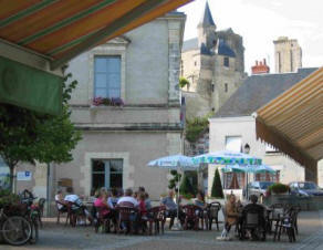 drinking outside the Jean Bart in le grand pressigny