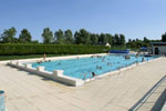 swimming pool at le grand pressigny