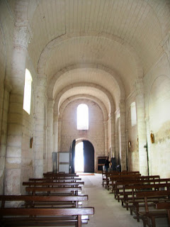 Saint Nicholas church in Tavant, view of the nave, 