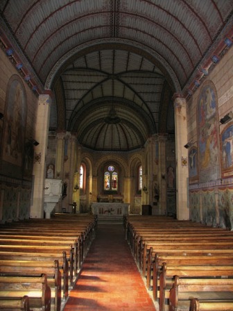 St.Andr-church-Villaines-les-Rochers nave
