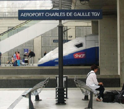 Charles de Gaulle Airport (CDG) to Paris by Train - Paris by Train