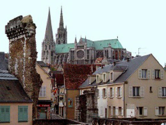 Let's see Chartres!