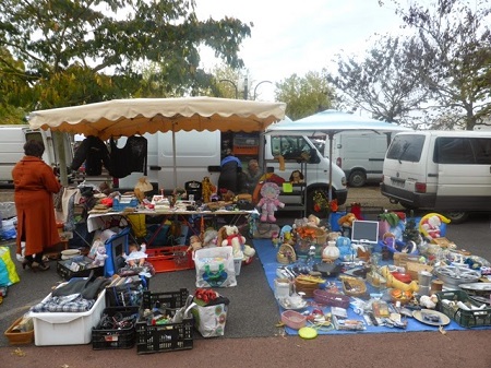 brocante stall in Loire Valley