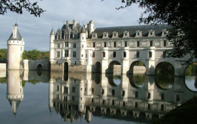 Chateau de Chenonceau  spanning the river Cher