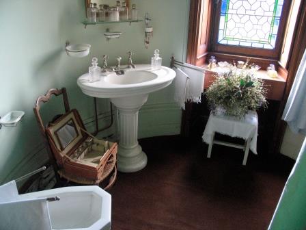bafhroom in Chateau de Montpoupon in the Loire Valley in France