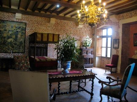 Furnished room at Clos Luce