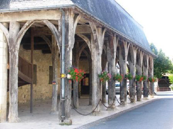 Halles des Cardeaux in Montresor France