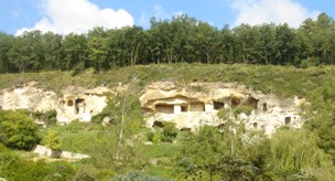 Troglodytes at St.Remy-sur-Creuse