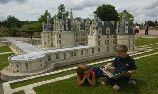 Mini Chateau land in Amboise