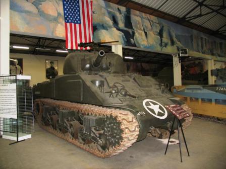 sherman_tank_saumur