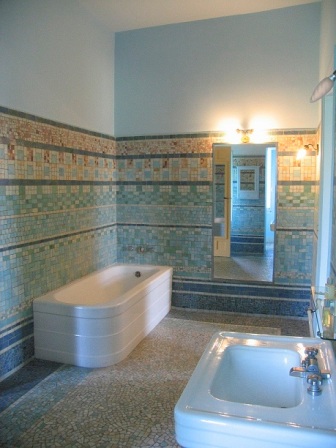 beautiful bathroom of chateau Cande in the Loire Valley in France