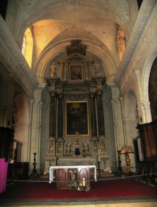 the altar in the church of Notre Dame de Richelieu in the Loire Valley